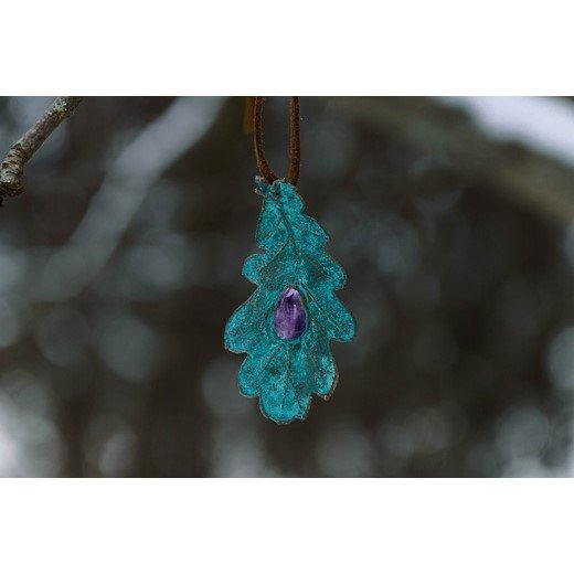 Blue Oak Pendant Necklace