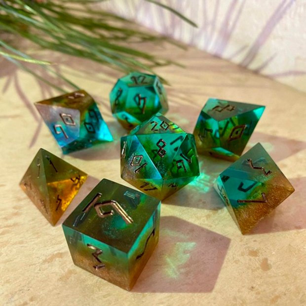 Rusty Emerald Dice