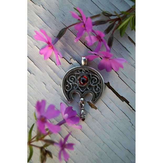 Handmade Moon With Stone Pendant Necklace