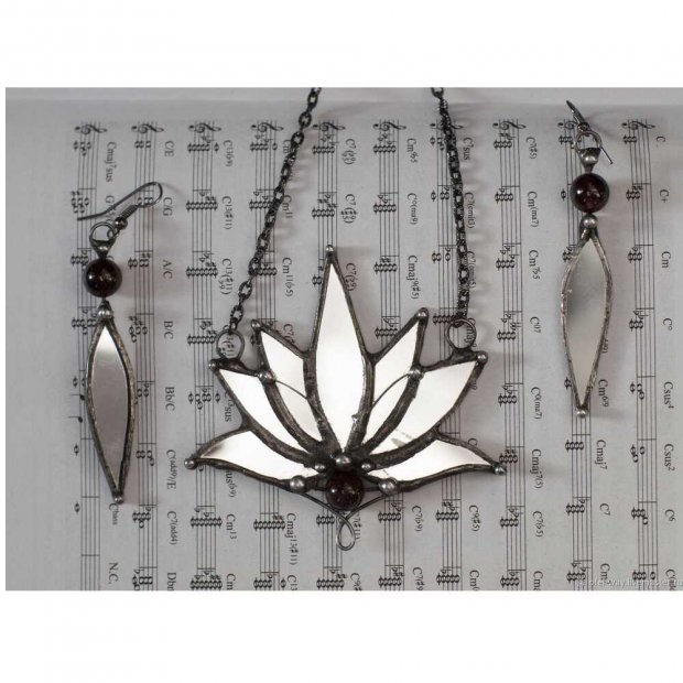 Mirror Lotus Necklace