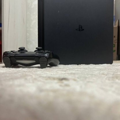 Sony PlayStation 4 Slim