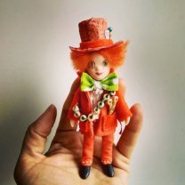 Alice in Wonderland - Mad Hatter (10 cm) Plush Toy