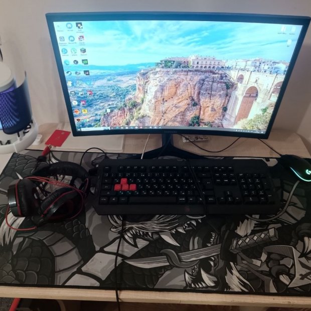 A complete set of gaming PCs is on sale