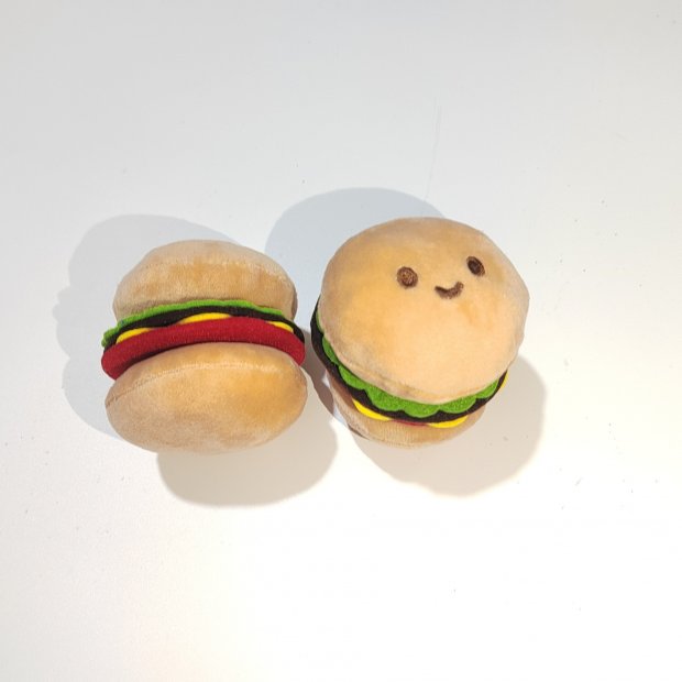 Food-Shaped Squeaky Pet Toy (Hamburger)