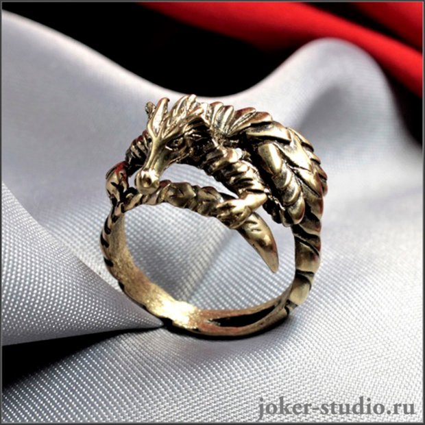 Dragon Pendragon Ring