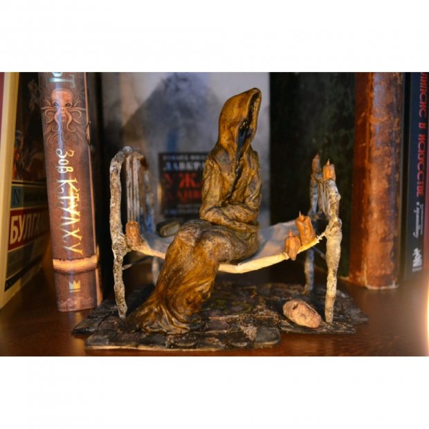 Hastur Figure