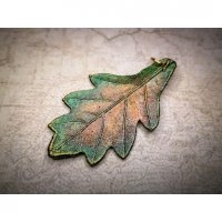 Green-brown Oak Leaf Pendant Necklace