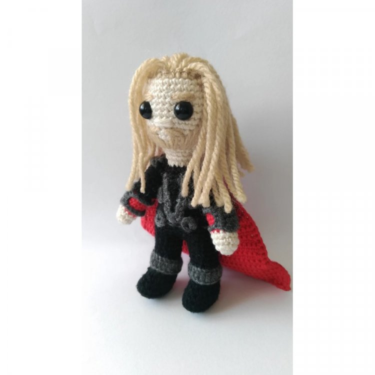 Marvel - Thor (16 cm) Crochet Plush Toy