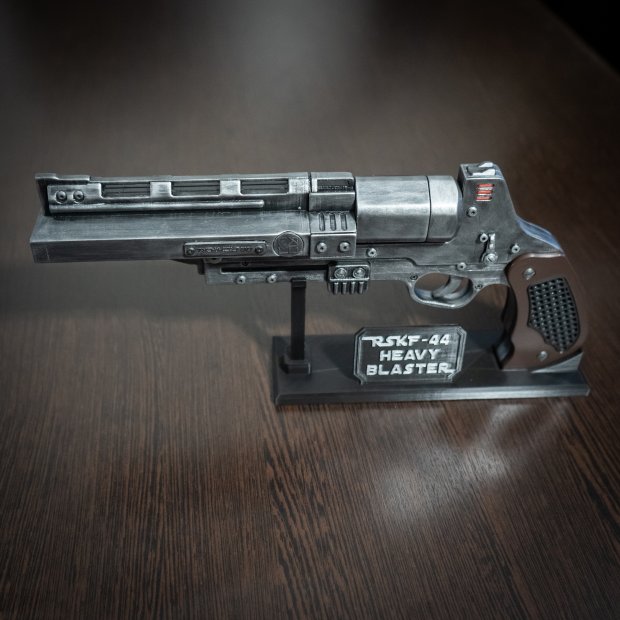 Tobias Beckett Blaster RSKF-44 | Star Wars Replica