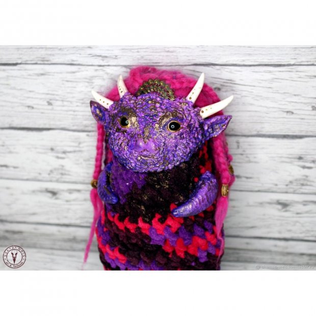 Gargoyle Sunset (25 cm) Plush Toy