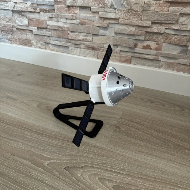NASA Orion Capsule + Stand