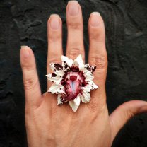 Bloody Predatory Flower Detachable ring