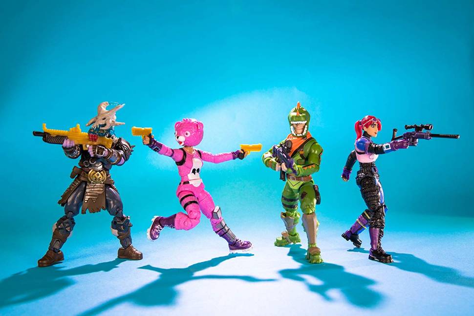  Fortnite Battle Royale Collection Mega Fort Display Set & 2  Exclusive Figures: Blue Squire & Tricera Ops, Multicolor : Toys & Games