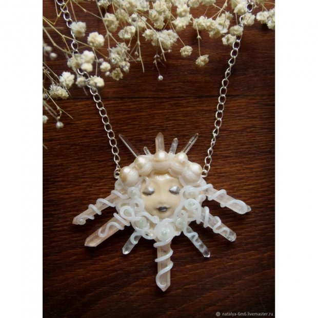 Ice Duchess Pendant Necklace