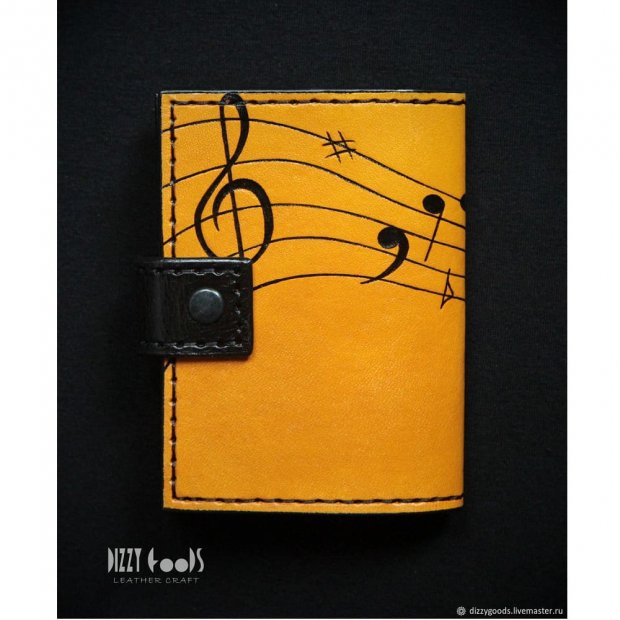 Melody Card Holder 