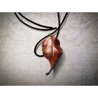 Golden-red Poplar Leaf Pendant Necklace