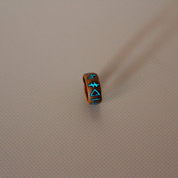 Glowing Runes Ring