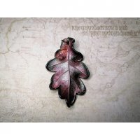 Dark-red Oak Leaf Pendant Necklace