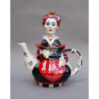 Alice In Wonderland - Queen Of Hearts Teapot