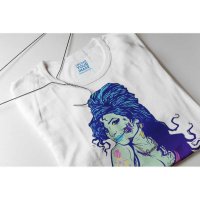 Amy Winehouse T-Shirt