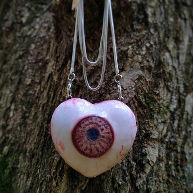 Love in the eyes Mini clutch