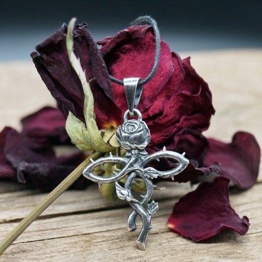 Handmade Rose Pendant Necklace