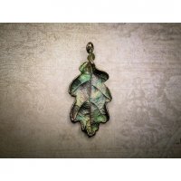 Green-gradient Oak Leaf Pendant Necklace