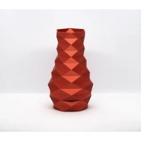 3D Printed Vase With Rhombus Pattern