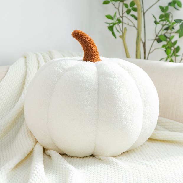 Pumpkin Plush Pillow (White)