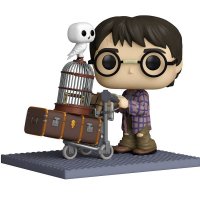 Funko POP Deluxe: Harry Potter 20th Anniversary - Harry Pushing Trolley Figure