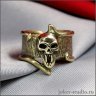 Gamor Rock with a Skull Ring