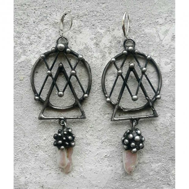 Baroque Pearls Earrings