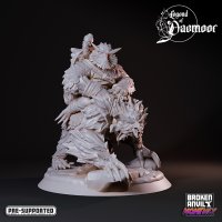General Owls riding an owlbear Figure (Unpainted)