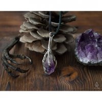 Claws Pendant Necklace