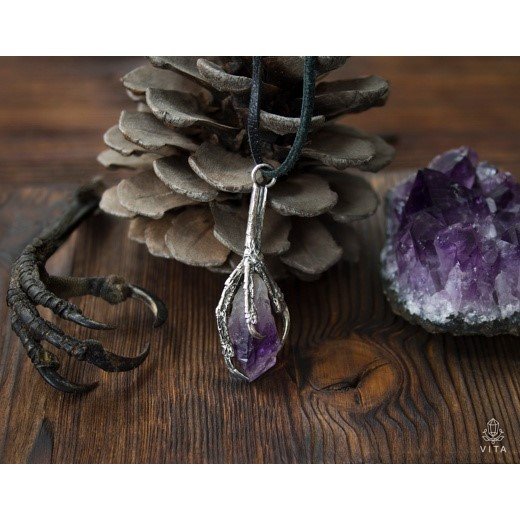 Claws Pendant Necklace