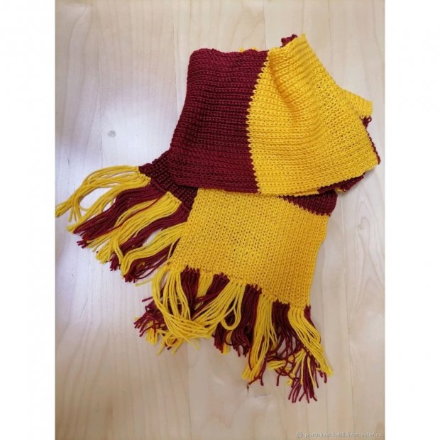 Harry Potter - Gryffindor Scarf