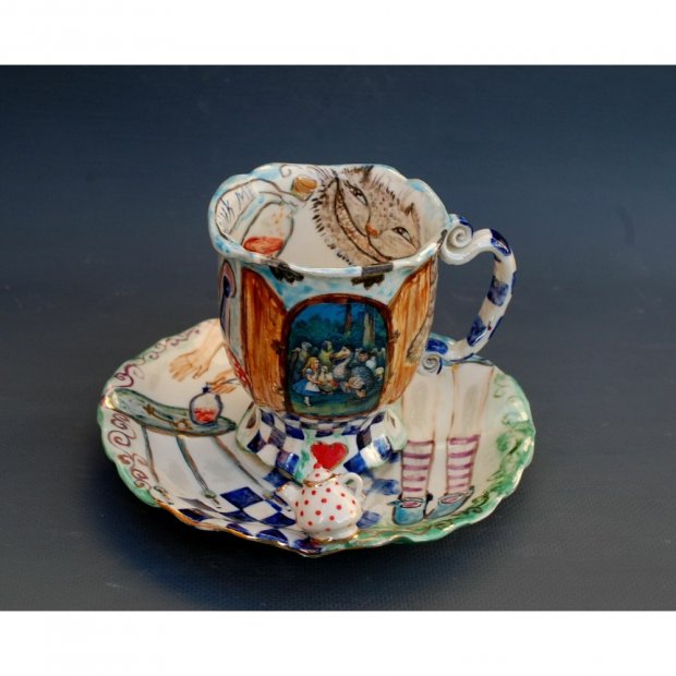 Alice In Wonderland - Wonderland Mug With Saucer