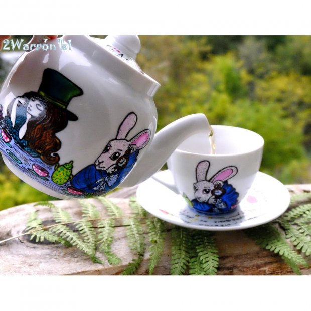 Alice in Wonderland - Tea Party Tea Set
