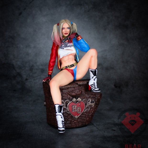 DC - Harley Quinn (18 cm) Figure