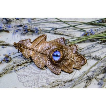 Blue Eyed Oak Pendant Necklace