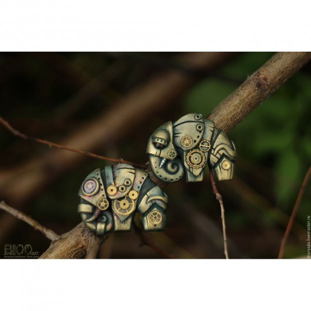 Olive Elephant Pendant Necklace