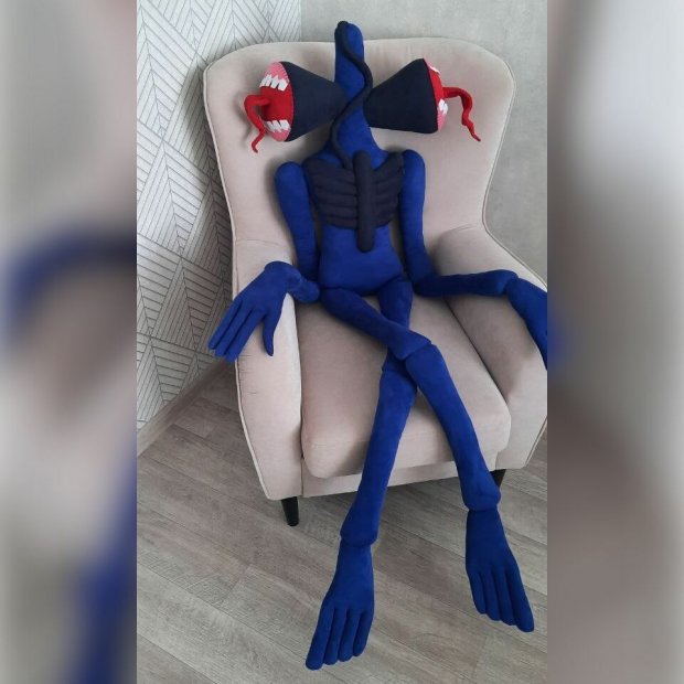 Trevor Henderson - Siren Head (150cm) Plush Toy