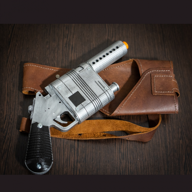 Rey’s NN-14 Blaster Pistol Replica and holster | Star Wars Cosplay Prop