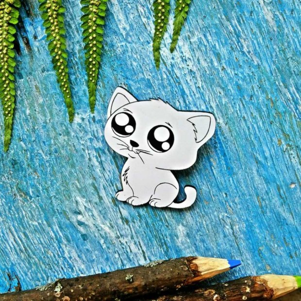 Cat with Big Eyes Brooch