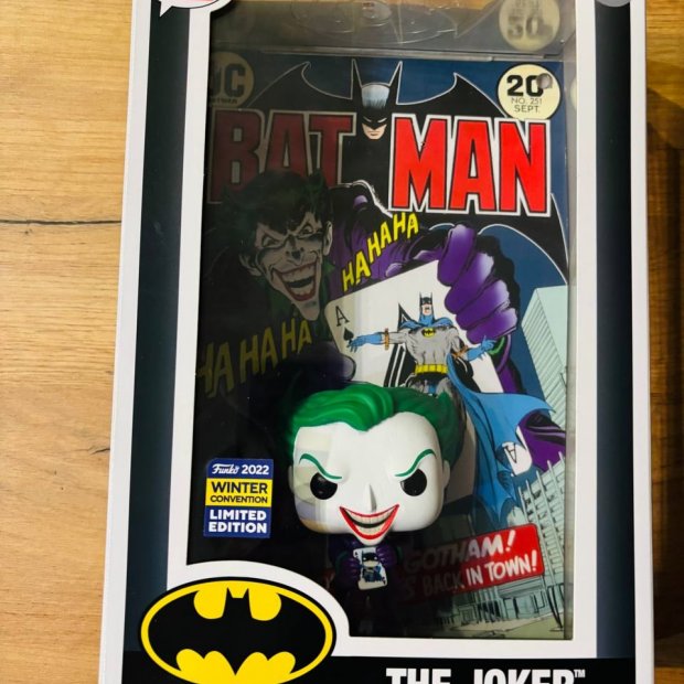 Funko Pop! Comic Covers The Joker Figure