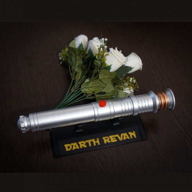 Personalized Revan Lightsaber Bridal Bouquet Holder | Star Wars wedding