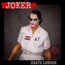 Batman - Joker (Heath Ledger) Figure