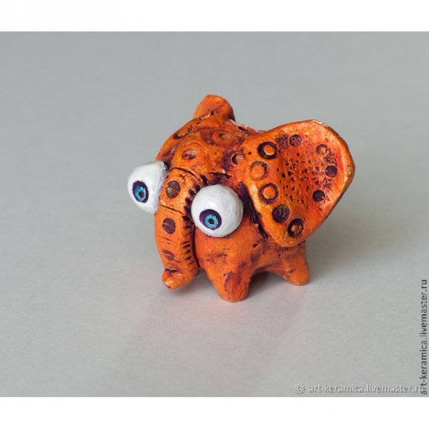 Mottled Elephant Figure