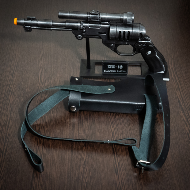 DE-10 Blaster Pistol Replica with holster | Star Wars Cosplay