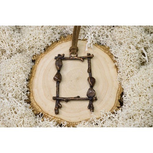 Frame Pendant Necklace